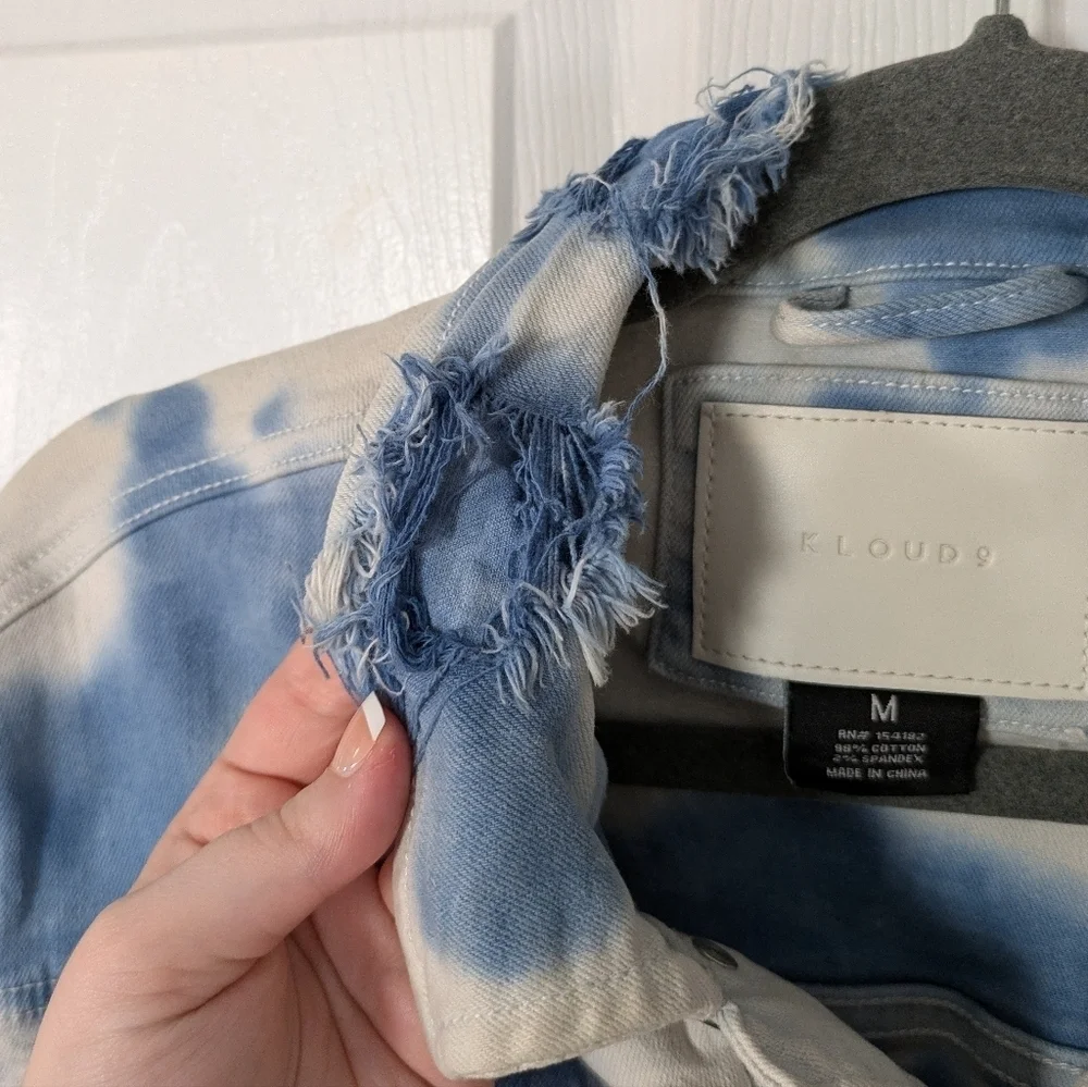 Kloud9 Streetwear Distressed Tie Dyed Graffiti White Button Up Denim Jacket Med.